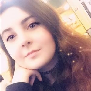 Meet your Posher, Gabriella